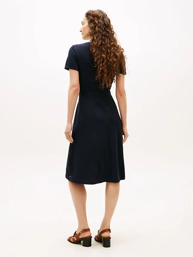 Vestido polo midi con cinturón y ribete Vestido polo midi con cinturón y ribete