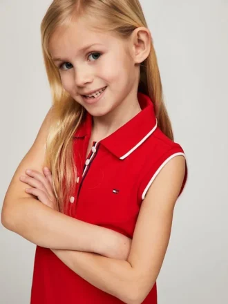 Vestido polo sin mangas con pliegues para niña