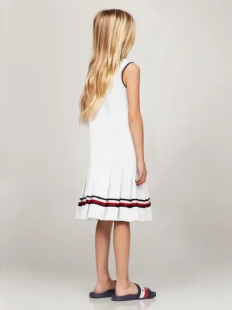 Vestido polo sin mangas con pliegues para niña