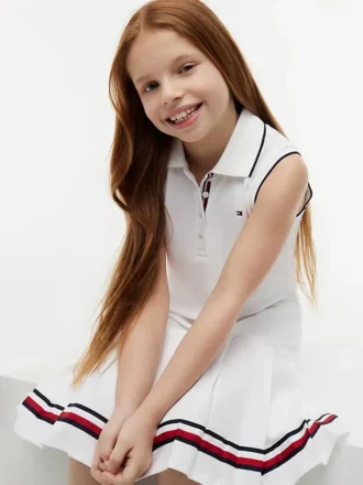 Vestido polo sin mangas con pliegues para niña