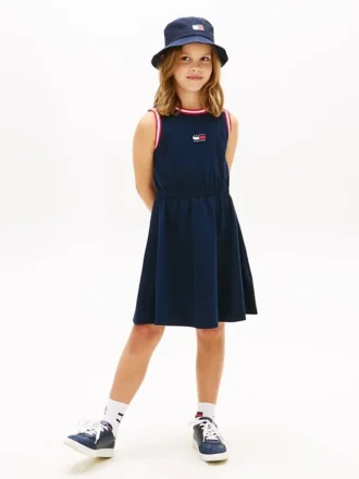 Vestido sin mangas con logotipo de bandera ondulada para niña