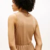 Vestido sin mangas plisado de mezcla de tejidos Vestido sin mangas plisado de mezcla de tejidos