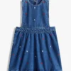 Vestido tipo jersey de denim con estampado floral para niña Vestido tipo jersey de denim con estampado floral para niña