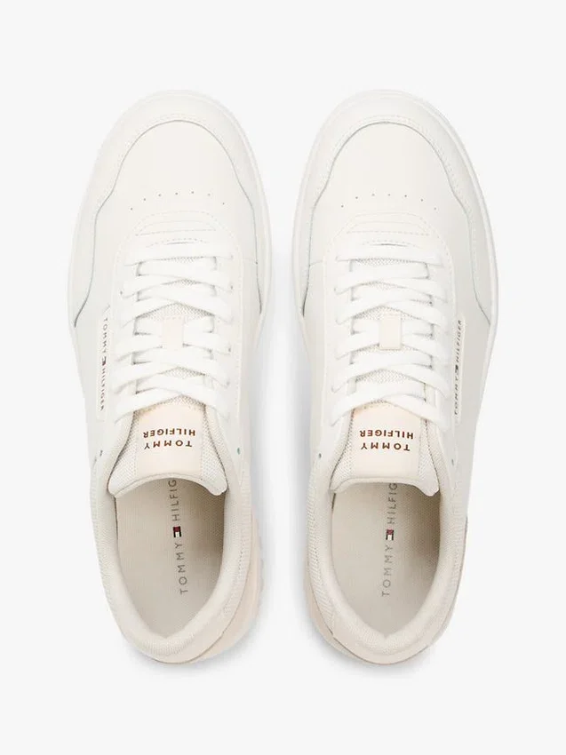 Zapatillas bajas de mezcla de piel y ante Zapatillas bajas de mezcla de piel y ante