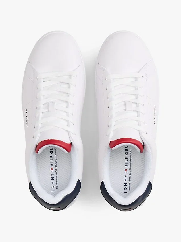 Zapatillas con logotipo monotipo Zapatillas con logotipo monotipo