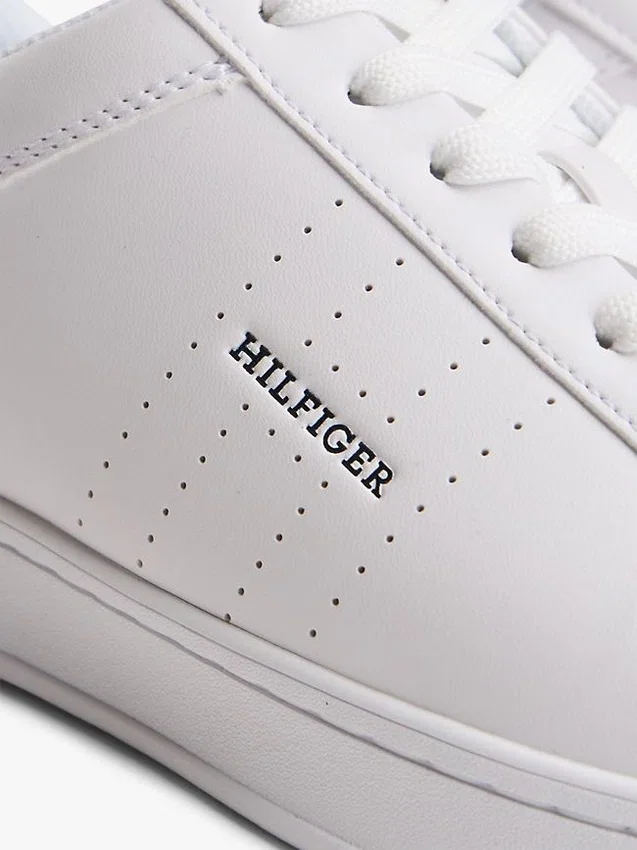 Zapatillas con logotipo monotipo Zapatillas con logotipo monotipo
