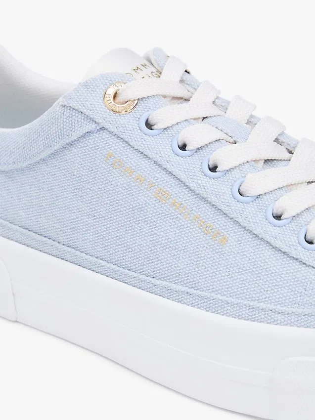 Zapatillas con plataforma de lona Zapatillas con plataforma de lona