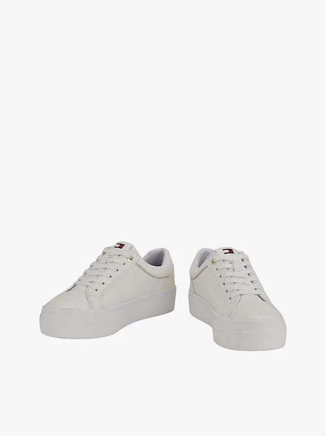 Zapatillas con suela de copa y franja Zapatillas con suela de copa y franja