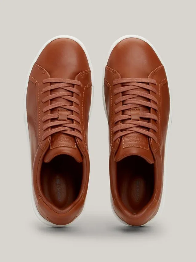Zapatillas con suela de goma de cuero Zapatillas con suela de goma de cuero