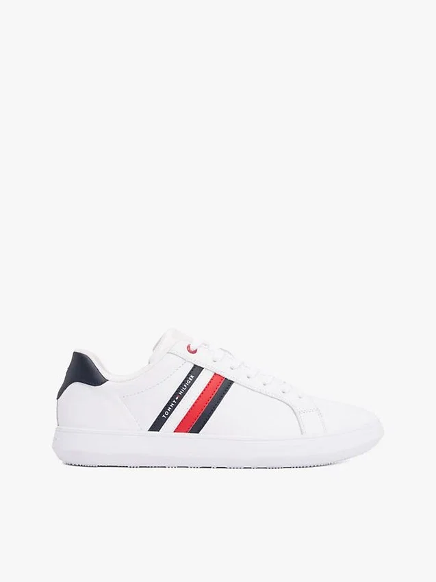 Zapatillas con suela de goma y rayas Zapatillas con suela de goma y rayas