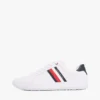 Zapatillas con suela de goma y rayas Zapatillas con suela de goma y rayas