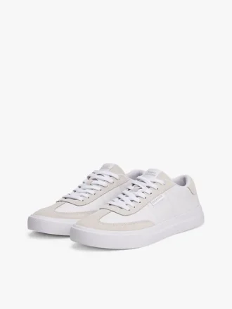 Zapatillas de ante en contraste