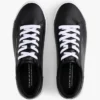 Zapatillas de cancha con textura granulada y logotipo metálico Zapatillas de cancha con textura granulada y logotipo metálico
