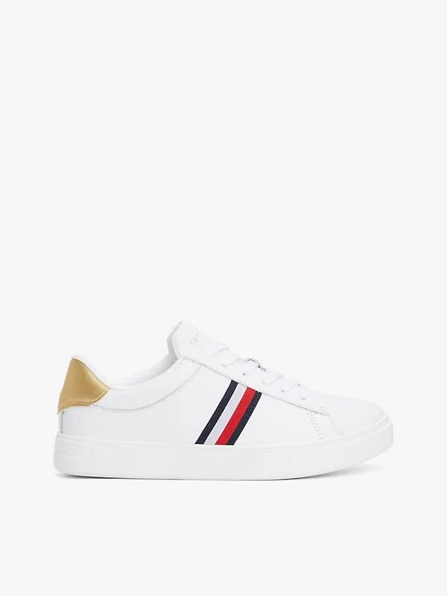 Zapatillas de corte bajo de piel con rayas distintivas Zapatillas de corte bajo de piel con rayas distintivas