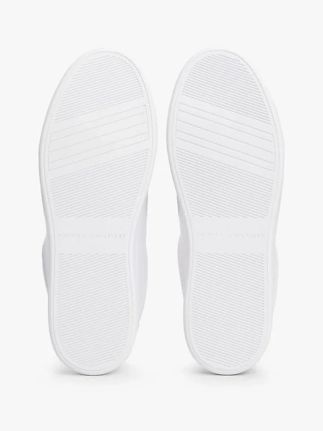 Zapatillas de corte bajo de piel con rayas distintivas Zapatillas de corte bajo de piel con rayas distintivas