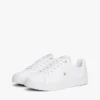 Zapatillas de corte bajo de piel con talón y monograma Zapatillas de corte bajo de piel con talón y monograma