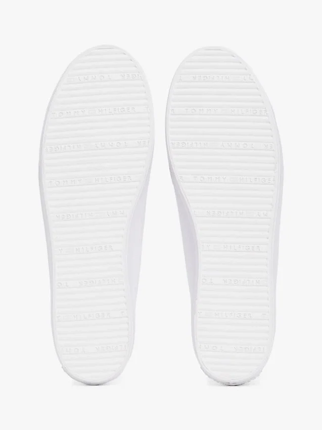 Zapatillas de lona con talón metalizado Zapatillas de lona con talón metalizado