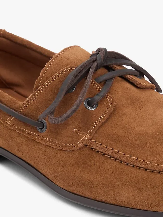 Zapatos náuticos de ante flexibles Zapatos náuticos de ante flexibles