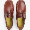 Zapatos náuticos de cuero ligero con suela de tacos